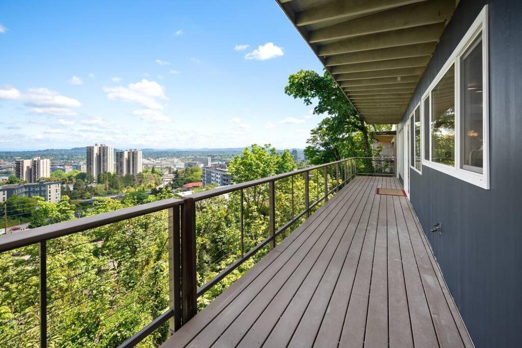 Apartment Breathtaking Views W/ Modern Lux - 2330